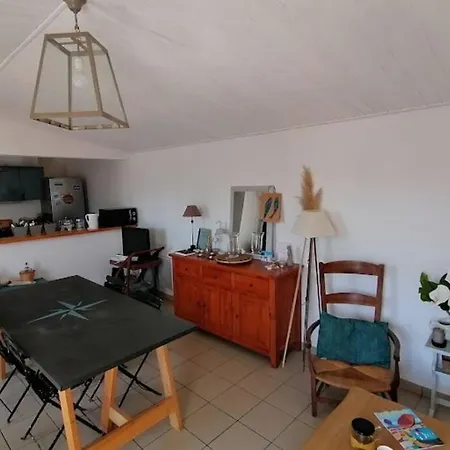 Jolie Maison De Noirmoutrine Holiday home